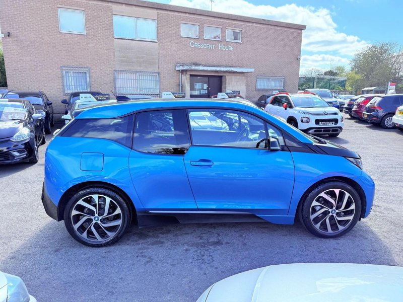 BMW I3