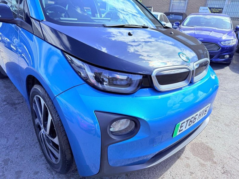 BMW I3