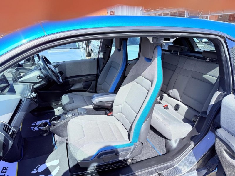 BMW I3