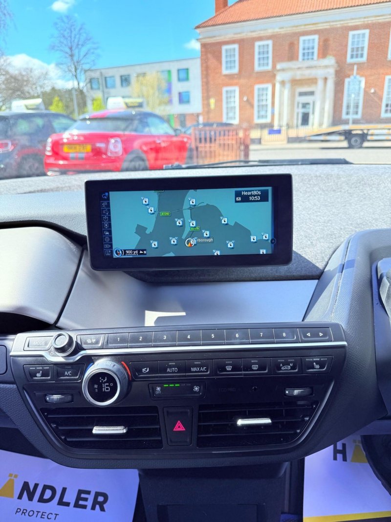 BMW I3