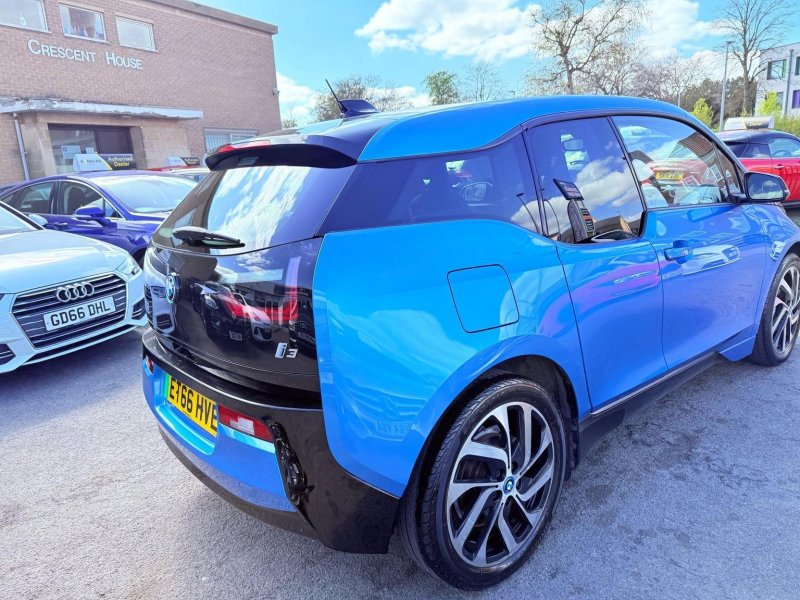 BMW I3