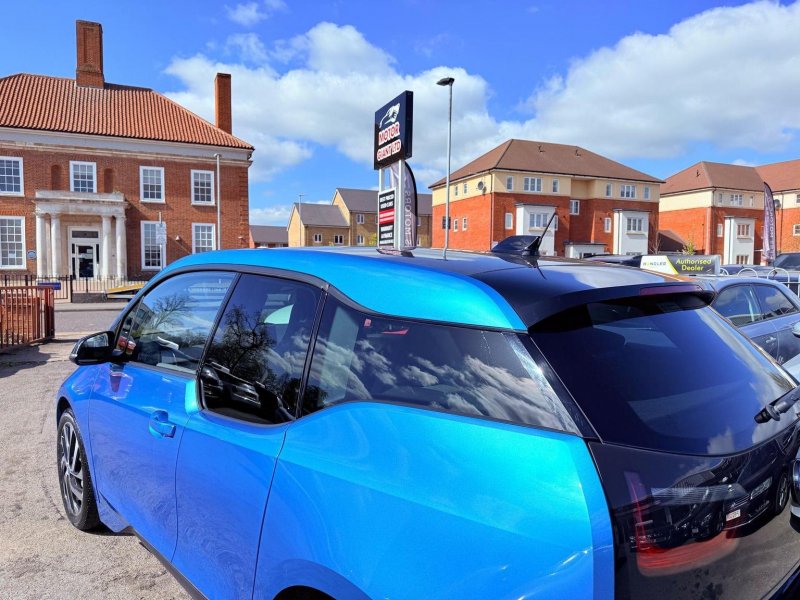BMW I3