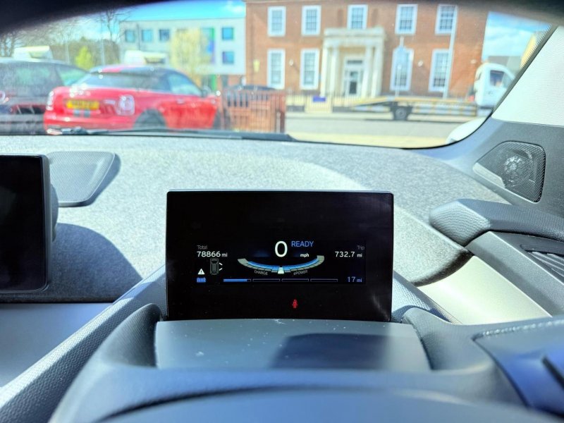 BMW I3