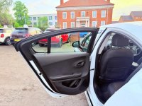 VAUXHALL AMPERA