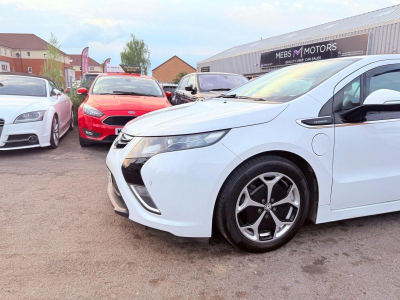 VAUXHALL AMPERA