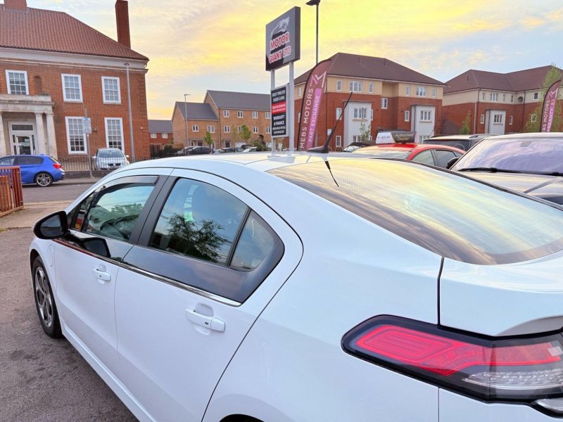 VAUXHALL AMPERA