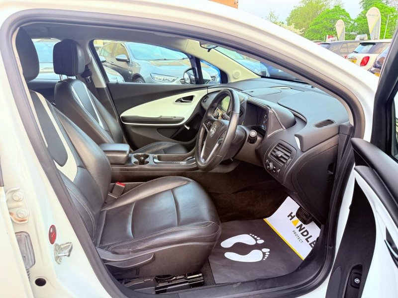 VAUXHALL AMPERA