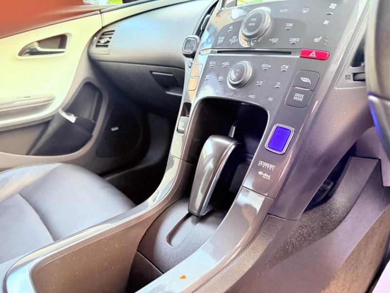 VAUXHALL AMPERA