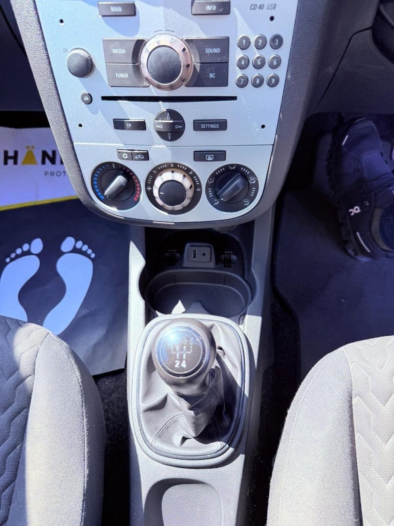 VAUXHALL CORSA