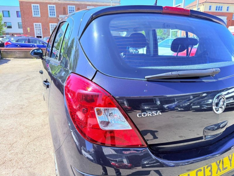 VAUXHALL CORSA