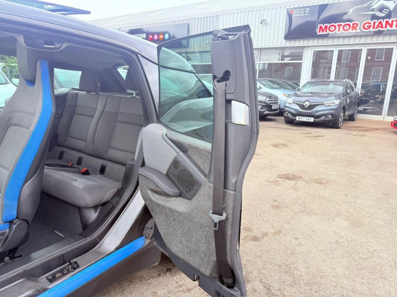 BMW I3