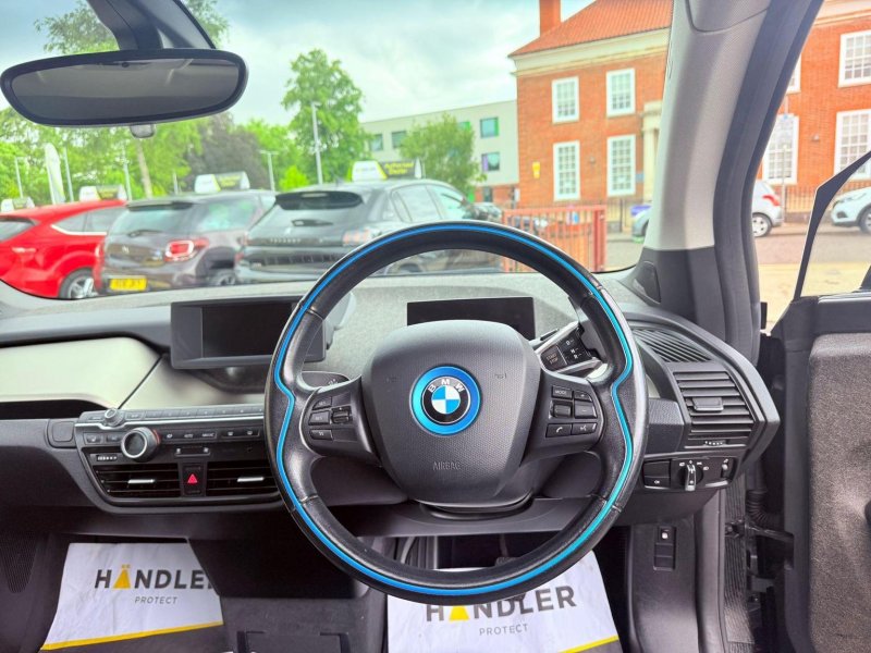 BMW I3