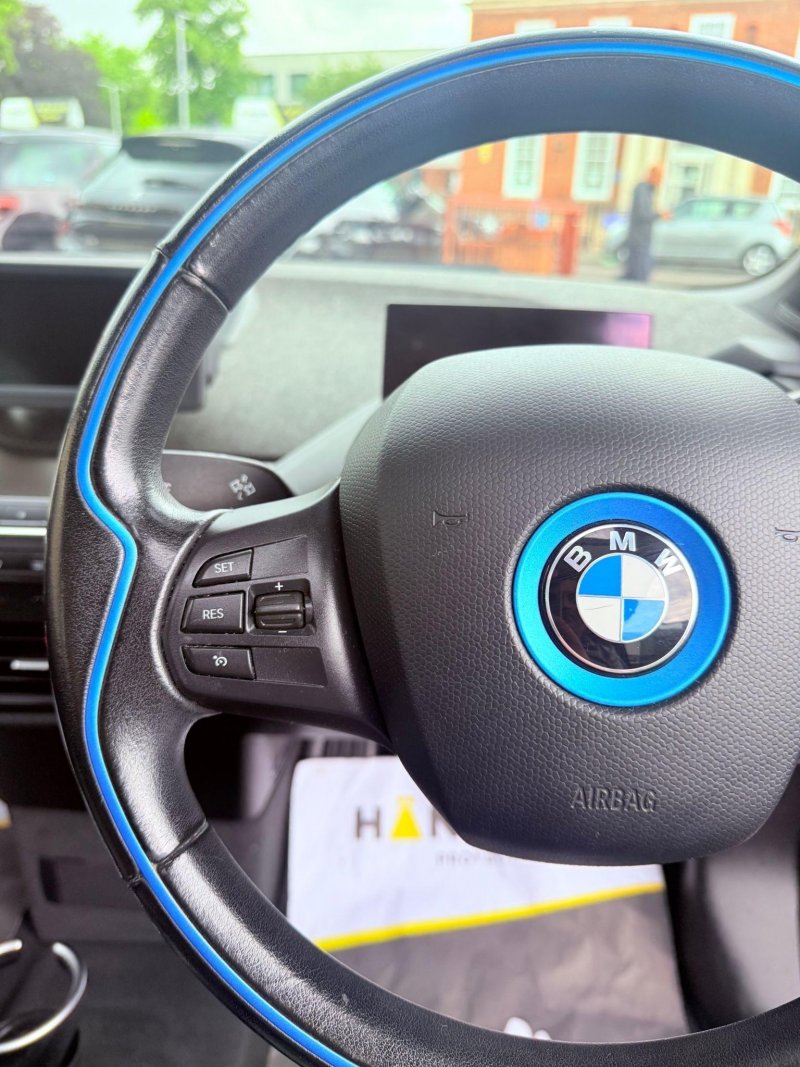 BMW I3