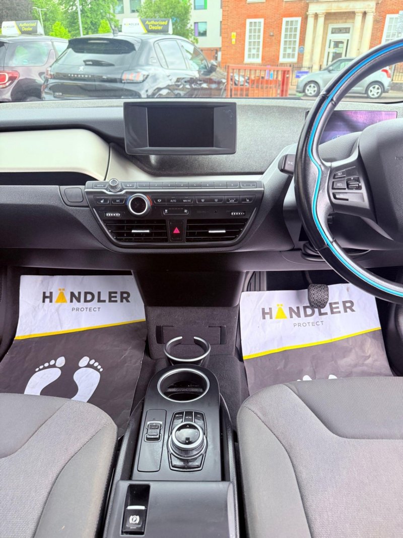 BMW I3